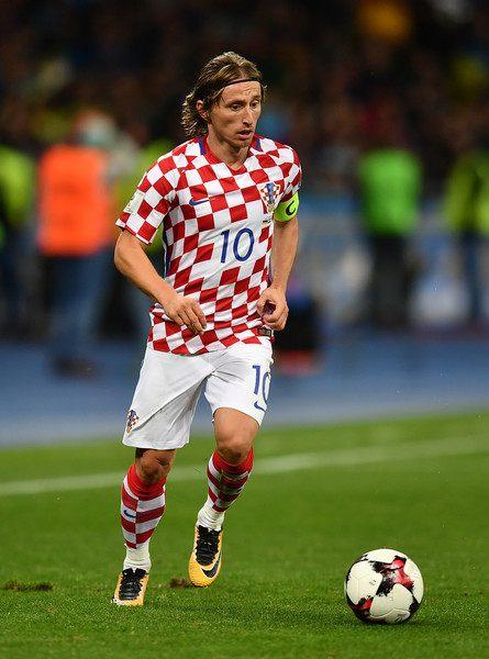 亚冠精英战报：高明锡破门，金大元点射扳平，江原2-2武里南联