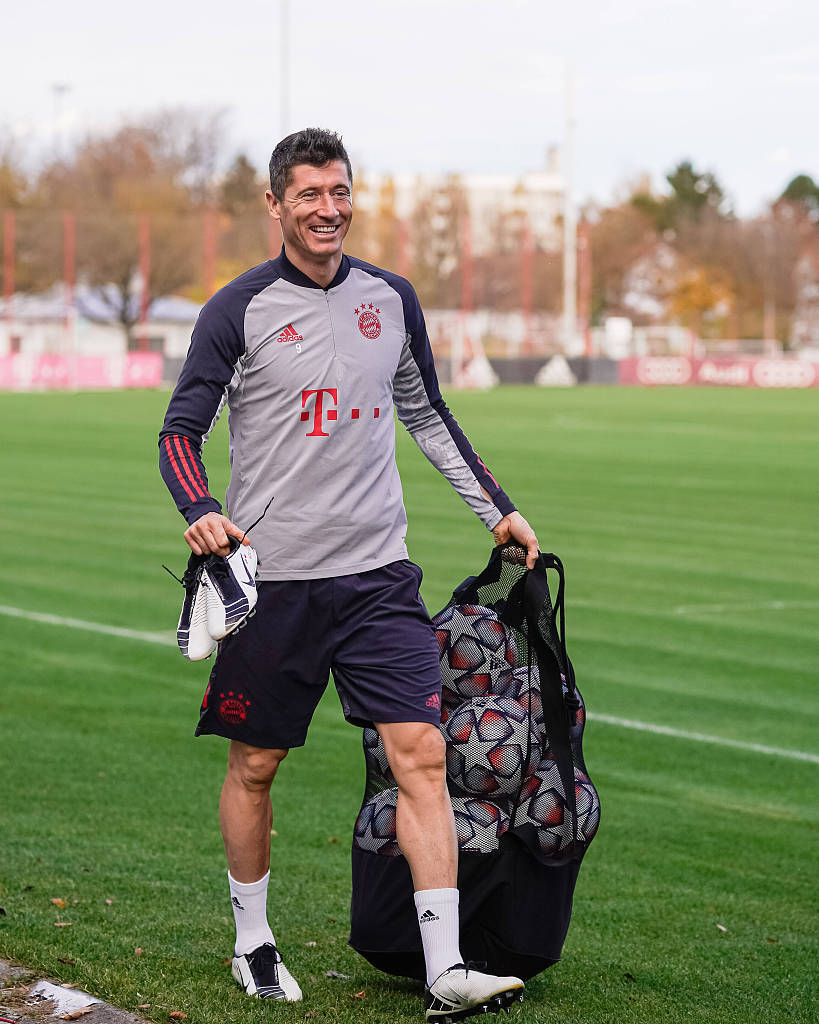 米体：吉尔摩考虑手术治疗耻骨炎，可能缺席至明年一月