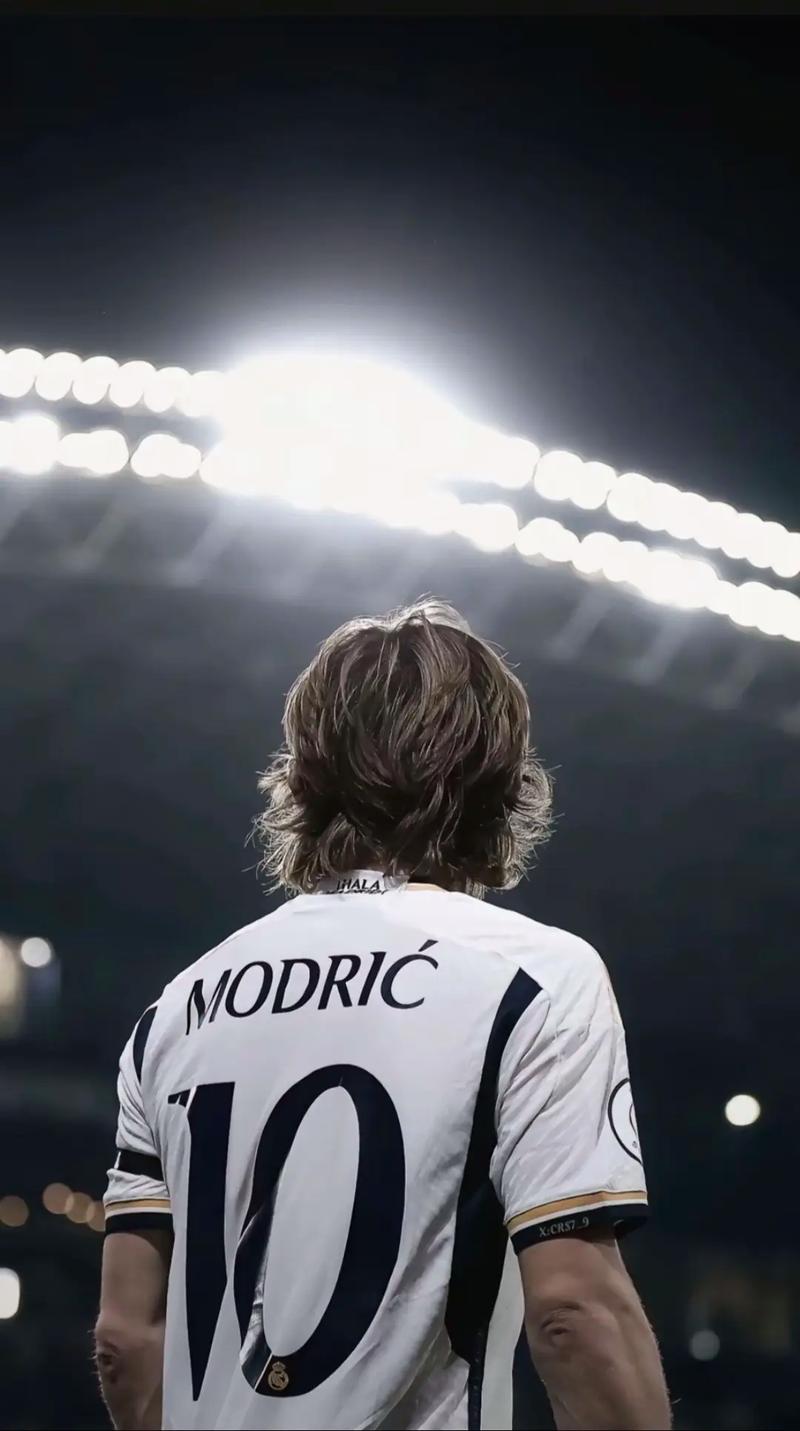 1次扛旗2次退赛！带伤出征的郑钦文，为何仍是湖北队的骄傲？