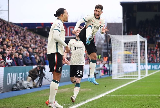 篮网主场113-103击败公牛，小波特砍33分，球队高效进攻，取得两连胜，公牛五连败。